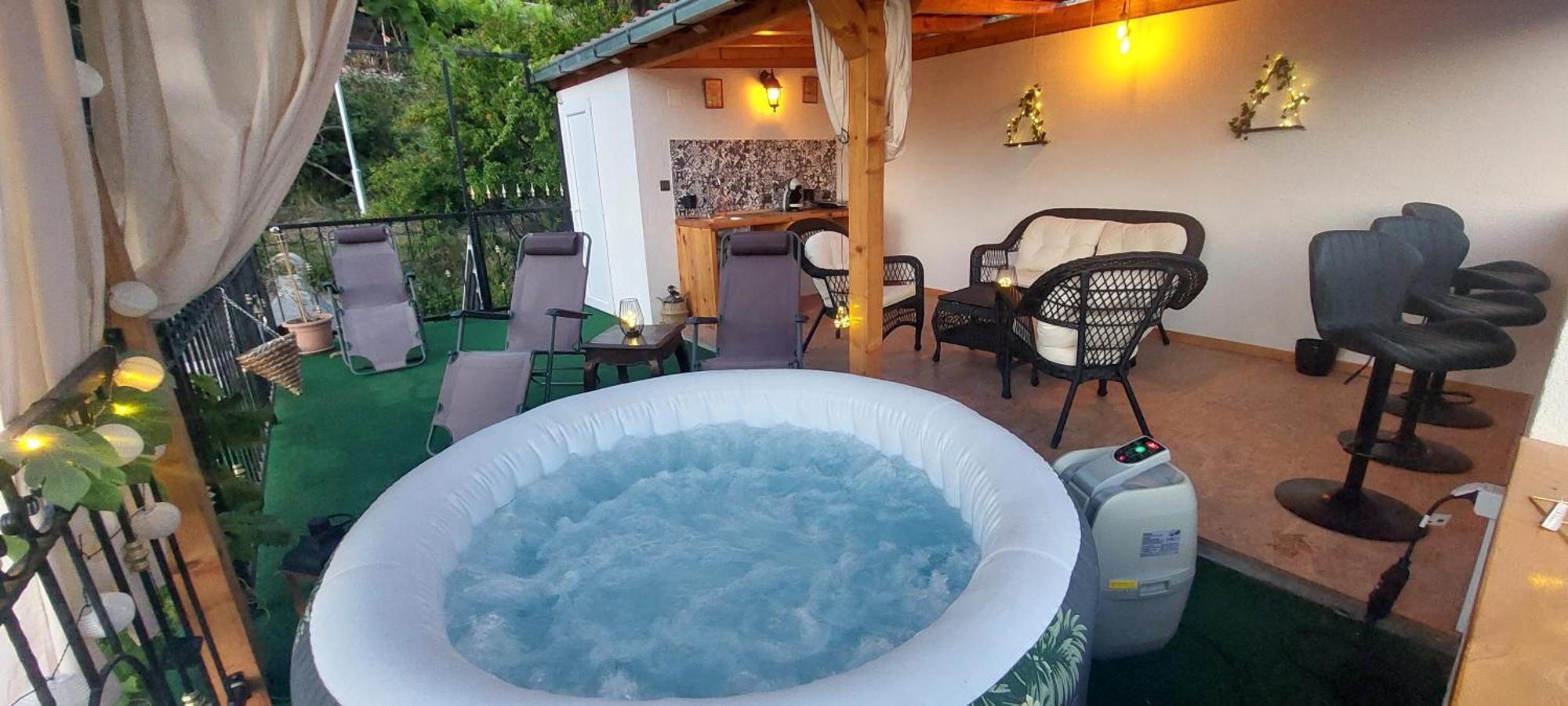 Appartement Panoramic View With Jacuzzi à Vis Extérieur photo